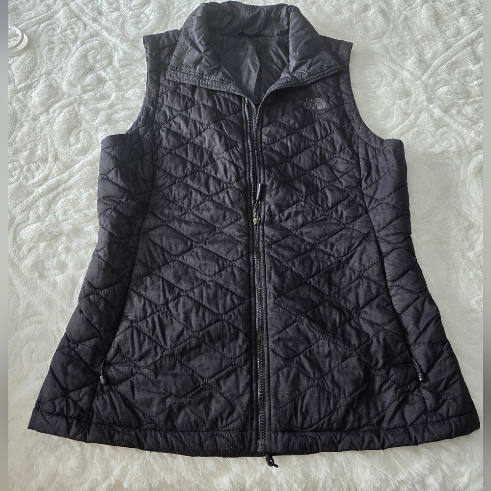 The North Face Women's Black Quilted Vest Sz S